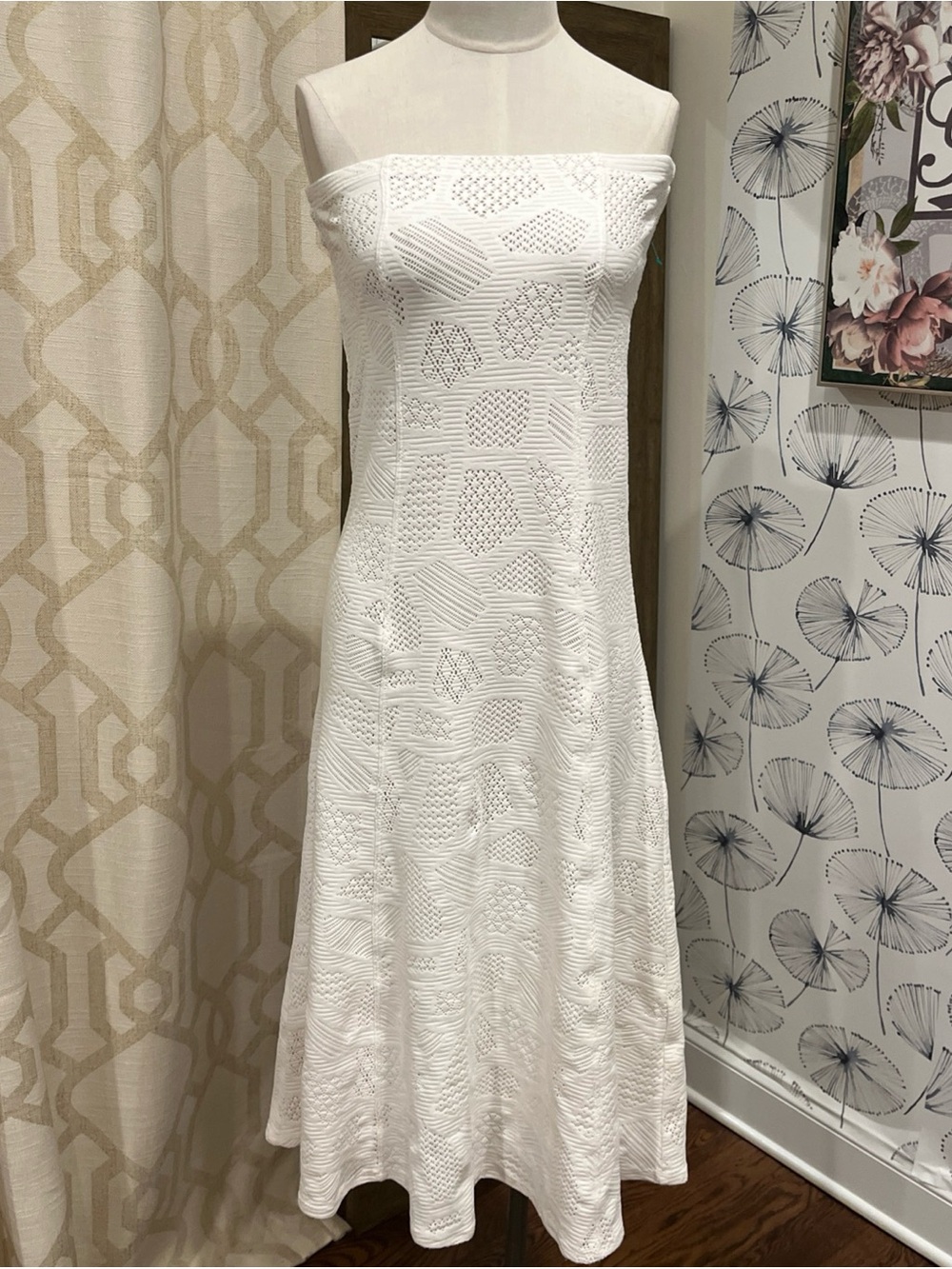 Rocco Barocco 6 vintage White Strapless Textured Midi Dress